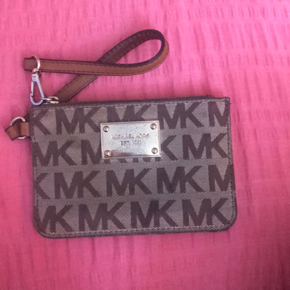 Michael Kors Wristlet